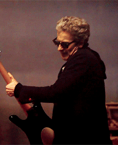 spaceshoup:  Favorite scenes of Doctor Who 9x01 “The Magician’s Apprentice”▬ “The Grand Entrance” 