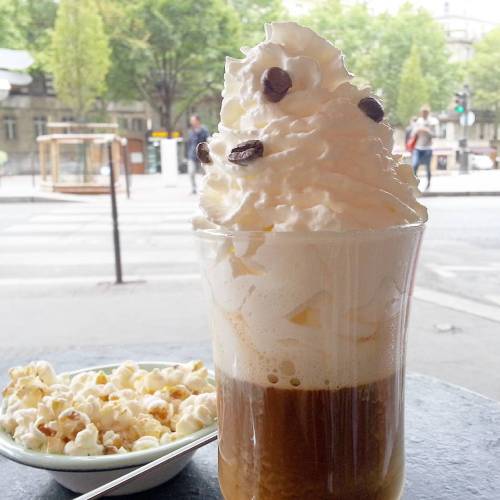 Café Viennois. it’s actually chilly out in #Paris today.