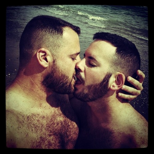 fuckyeahdudeskissing:  FYDK!: The place to see men kiss on Tumblr. Submit a kiss. 