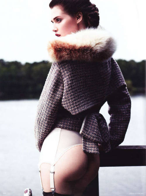 luxe-pauvre: ‘Lakes Addiction’ by Horst Diekgerdes for Vogue Germany, August 2011