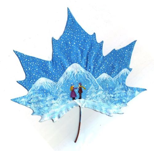 TINY MAGICAL SCENES PAINTED ON FALLEN LEAVES BY GEORGIAN COUPLE