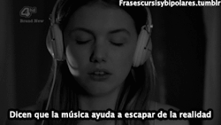 diario-de-la-suicida:  la musica es mi vida :0