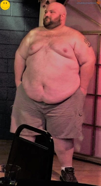 lock-johnson: chubbymanlove:  Inserted 14.1.2019  Seguir leyendo gorgeous!