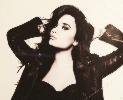versetts:  Are you ready for Demi? 