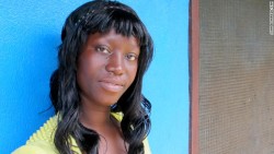 dynastylnoire:  ourafrica:   IAM : FATU KEKULA  Remember this lovely lady that was able to successfully manage and treat ebola in her family? Her work should not be forgotten. 22 year old Fatu made headlines when she successfully nursed her father,mother