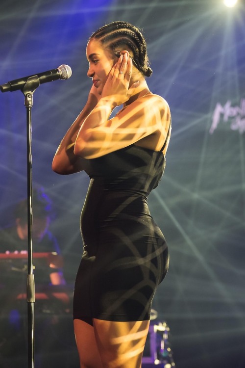 jorjasource - Jorja Smith performing at Montreux Jazz Festival...