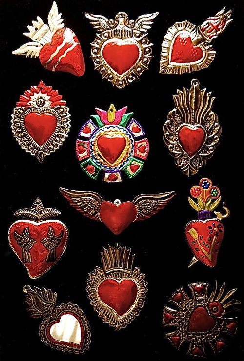 angelsinart:

Milagro Sacred Heart Charms 