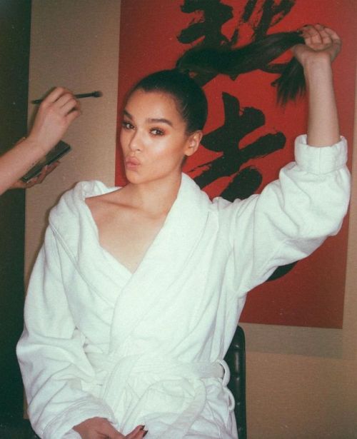 Queen Hailee preparing to twist Her Regal tresses into the Bun we all know and worship…!