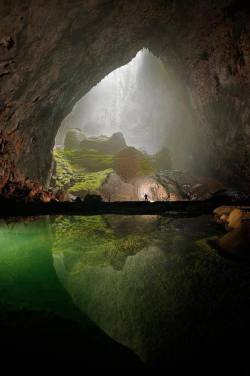 xstayx-xclassyx:    Son Doong Cave, The Biggest Cave in the World..!  