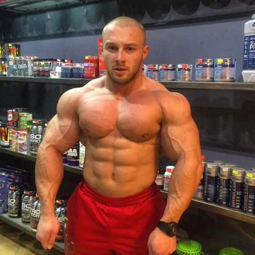 hungrycumwhore:  http://hungrycumwhore.tumblr.com/archive