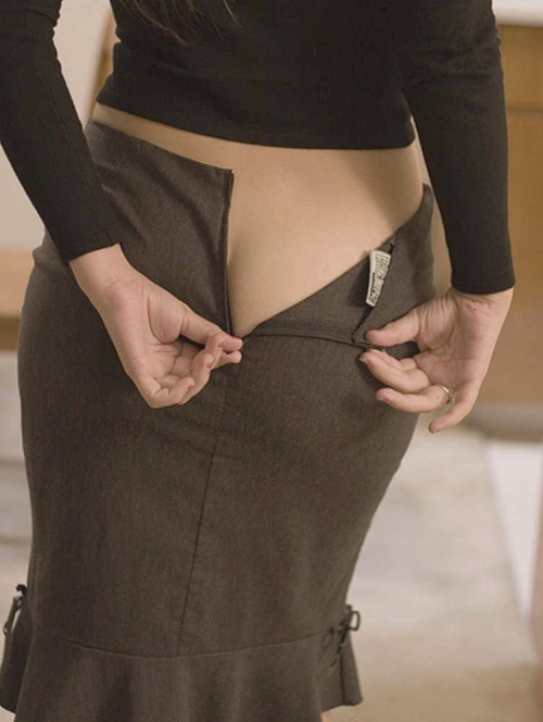 shameless-lolita:  sexy nude womenMy blog or more juicy naked babes photo