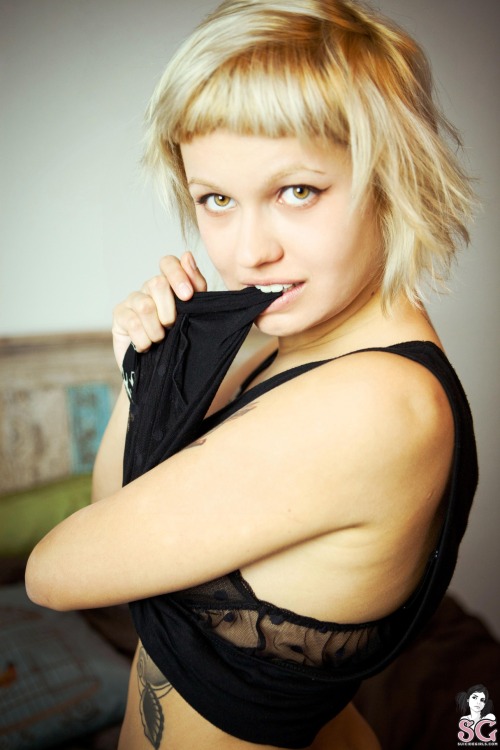 mrandmrseventwofive:  Enndie, F.U.T.W.; SuicideGirls  -From Mr.