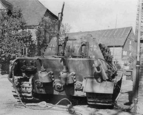 mavitpzv:Jagdpanzer VI (SdKfz 186) “JAGDTIGER”. Armament: 1x 12.8 cm. Pak 44 L/55. - 1x 7.92mm MG 