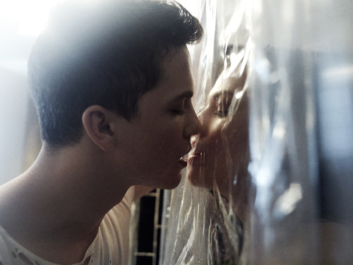 XXX lepreas:  just-cat-memes: Logan Lerman for photo