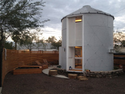 ombuarchitecture:  SILO HOUSEPHOENIX • ARIZONABy Christoph Kaiser