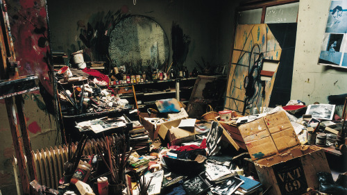 schibborasso:  Francis Bacon studioview