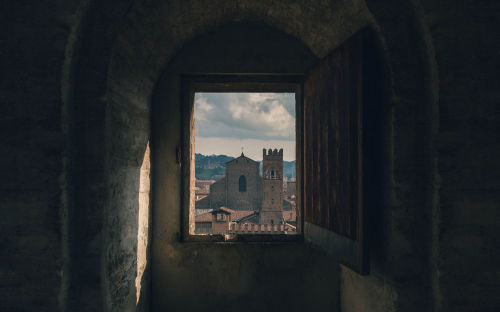 mostlyitaly: Window view on Bologna (Emilia-Romagna, Italy) by Marco Wei