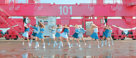 yvesha:loona // hi high mv