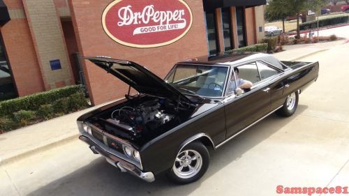 hotrodzandpinups:  jacdurac:  1967 Dodge Coronet R/T 528 HEMI.    35000 HRP Fan - Thank you!!!  
