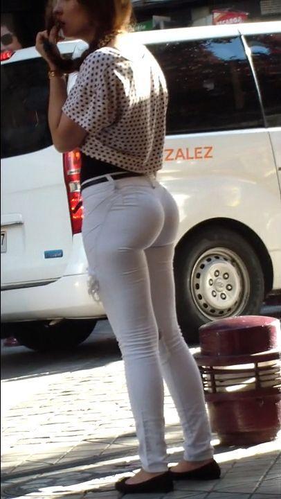 mex-perv:  White pants voyeur