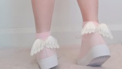 bbgirlspit: i bought some shoes from kmart and clipped some angel wings on the back. it’s 2 easy to be cute 🐰👼