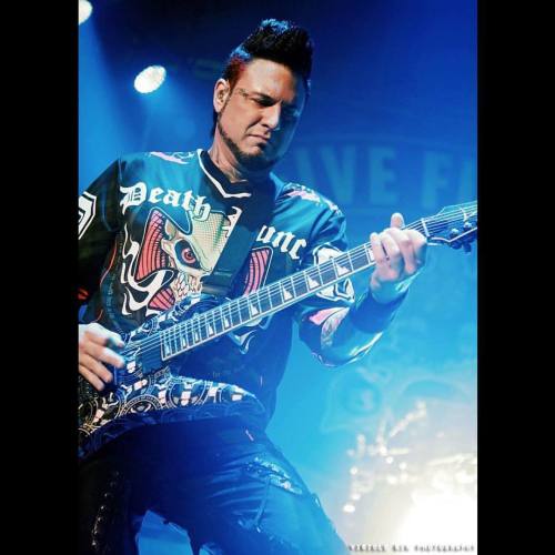 #fivefingerdeathpunch #jasonhook @5fdp @jasonhook_5fdp #verizonarena #littlerock #arkansas #rock #me