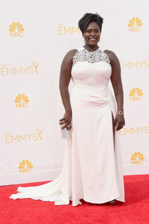 adirtylilsecret:  thoughtsofablackgirl:  Slaying The Emmy’s Red Carpet Part 1 