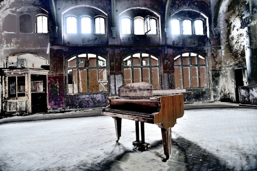 Porn Beelitz Heilstatten, abandonned asylum Nudes photos