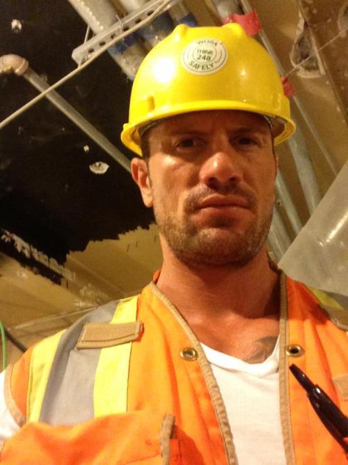 realmenstink2:  2sthboiz:  NON NUDE TRADIE    TATTED BLUE COLLAR STUD !!!