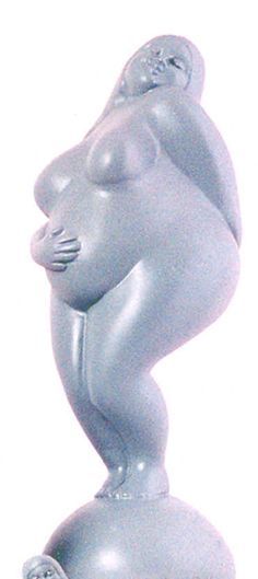 curvee-org:  Amazing Curvy Sculptures & Figurines. For more see the Curvee Pinterest Board: http://www.pinterest.com/curveeorg/curvy-sculpture-figurines/