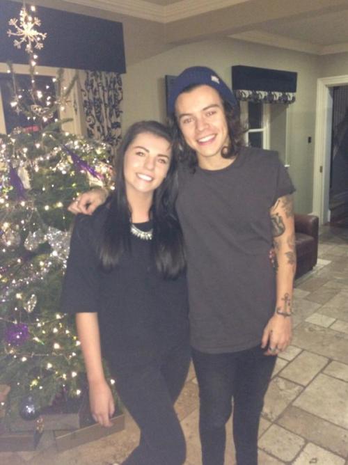 niallhorantheirish:  Out in Cheshire - 24.12.2014 (x) 
