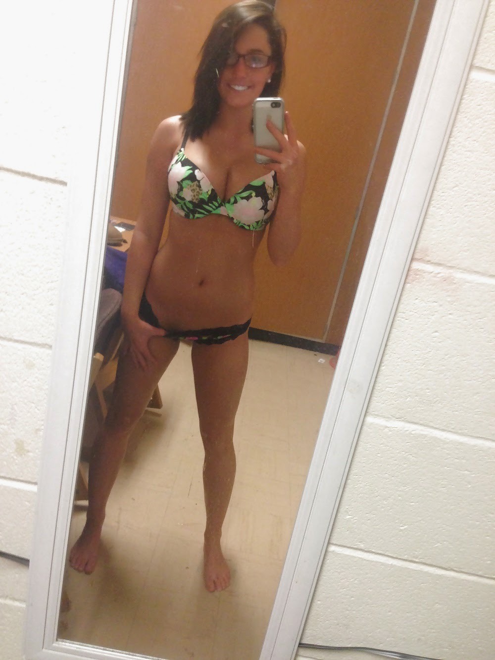 austintxsugarswingersclub:  ihaveadarkside09:  Morgan Alexandra Fille  https://www.pornhub.com/view_video.php?viewkey=1766879436