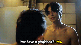 partycardigann:Moon Jo flirting with Jong WooBonus: