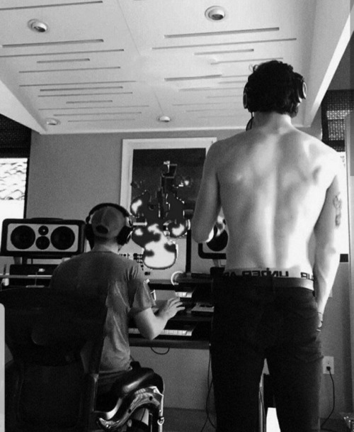 sbawnmendes: baby got A BaCK