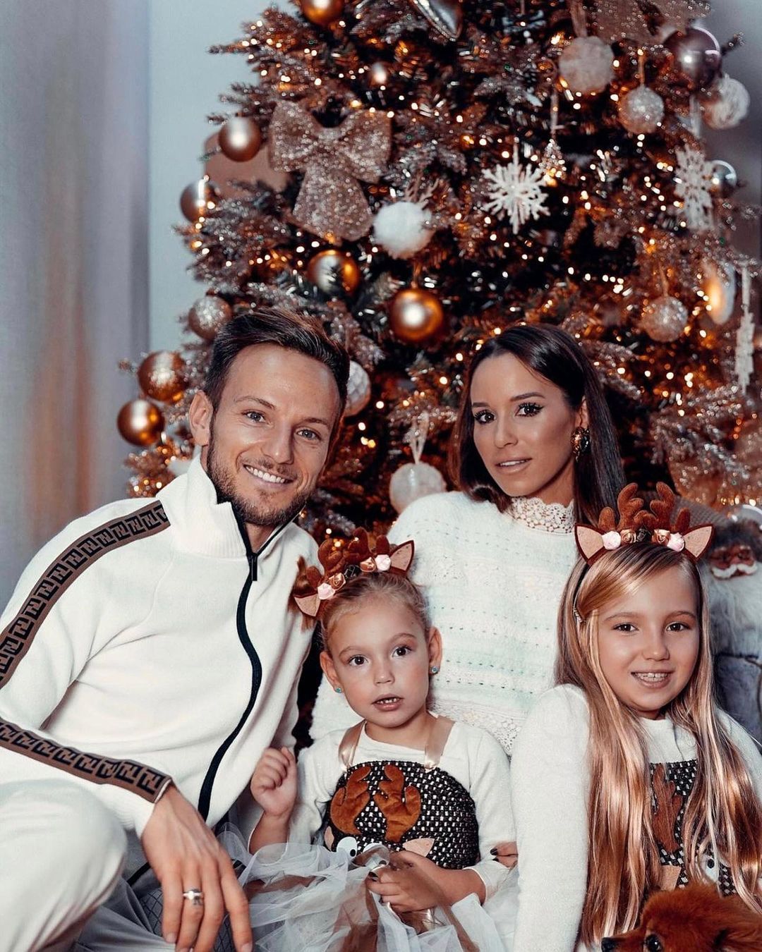 Adara Rakitic Explore Tumblr Posts And Blogs Tumgir Adara Rakitic Explore Tumblr Posts And Blogs Tumgir