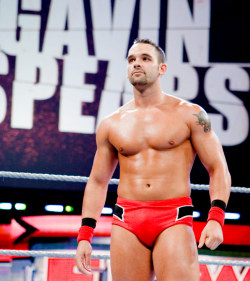 fishbulbsuplex:  Gavin Spears