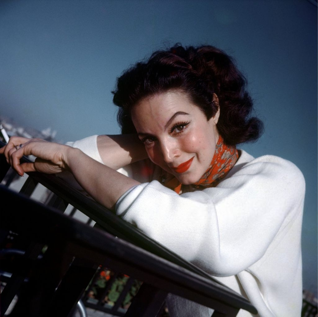 ohyeahpop:  Maria Felix Photo by QUINIO/Gamma-Rapho, 1955