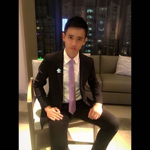 很帥很帥的台灣老帥李家豪 Ig: john114562tw HeHe帥哥系0015 youtu.be/4SmOls4F7zI ————&