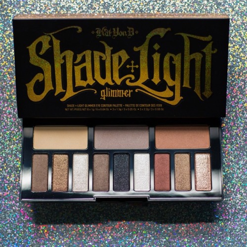 Kat Von D Beauty shade and light glimmer palette  Did the whole look with just this! INSTAGRAM: LOOP