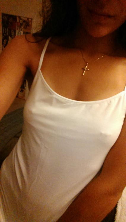 it-was-gone-with-the-wind:  I love not having to wear a bra so I can show off my nipple piercings :)