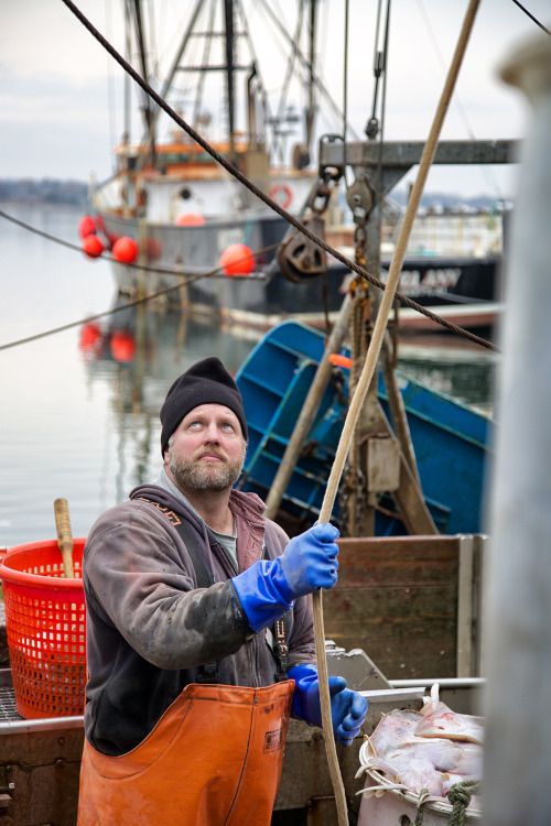 boatporn: michaelcevoli: Some shots from a photo essay on the ports in southern New England. Off to 