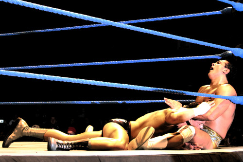rwfan11:  Cody Rhodes takes it all the way to the balls! I doubt Del Rio will be tapping out to this one! ;-)