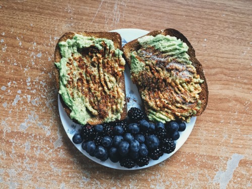 theblondeyogini:  half an avo on each piece of toast with salt, pepper, garlic powder, and paprika