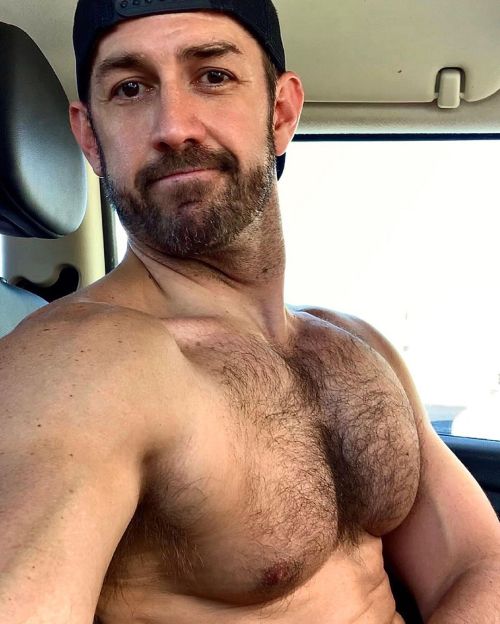 https://64.media.tumblr.com/75ca41e600e811b66c1e5098451b9acf/e571f2500f1cd5d0-16/s500x750/f3f5e00df6ee1900b752cacb1597ec9e93096a9a.jpg