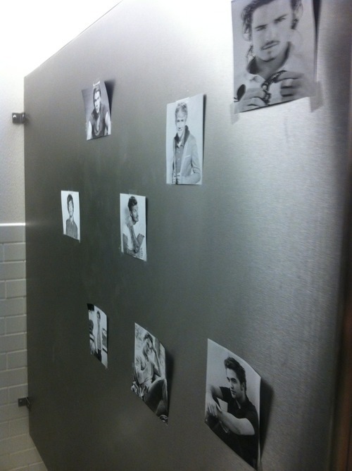 annaeready:  hereforcookies:  So I go to use the (girls) bathroom in my dorm. And