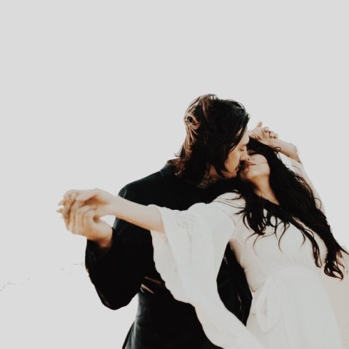 belcourtcamille: @oneringnet favourite relationships event: aragorn and arwen for I am the daughter 