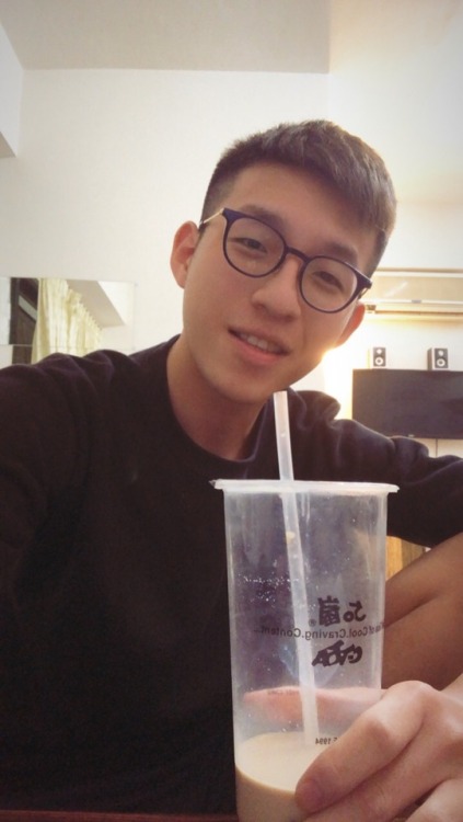 zhuyoude:歡迎找我聊天 追蹤ig感謝  ig swag.ger__