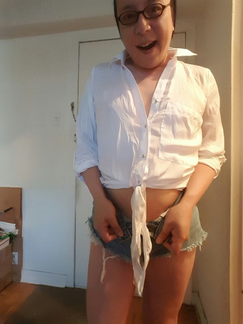 culasiat:    Please repost to help me become a full fledge sissy. 
