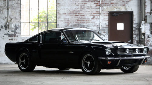 utwo: 1965 Ford Mustang Fastback© mecum