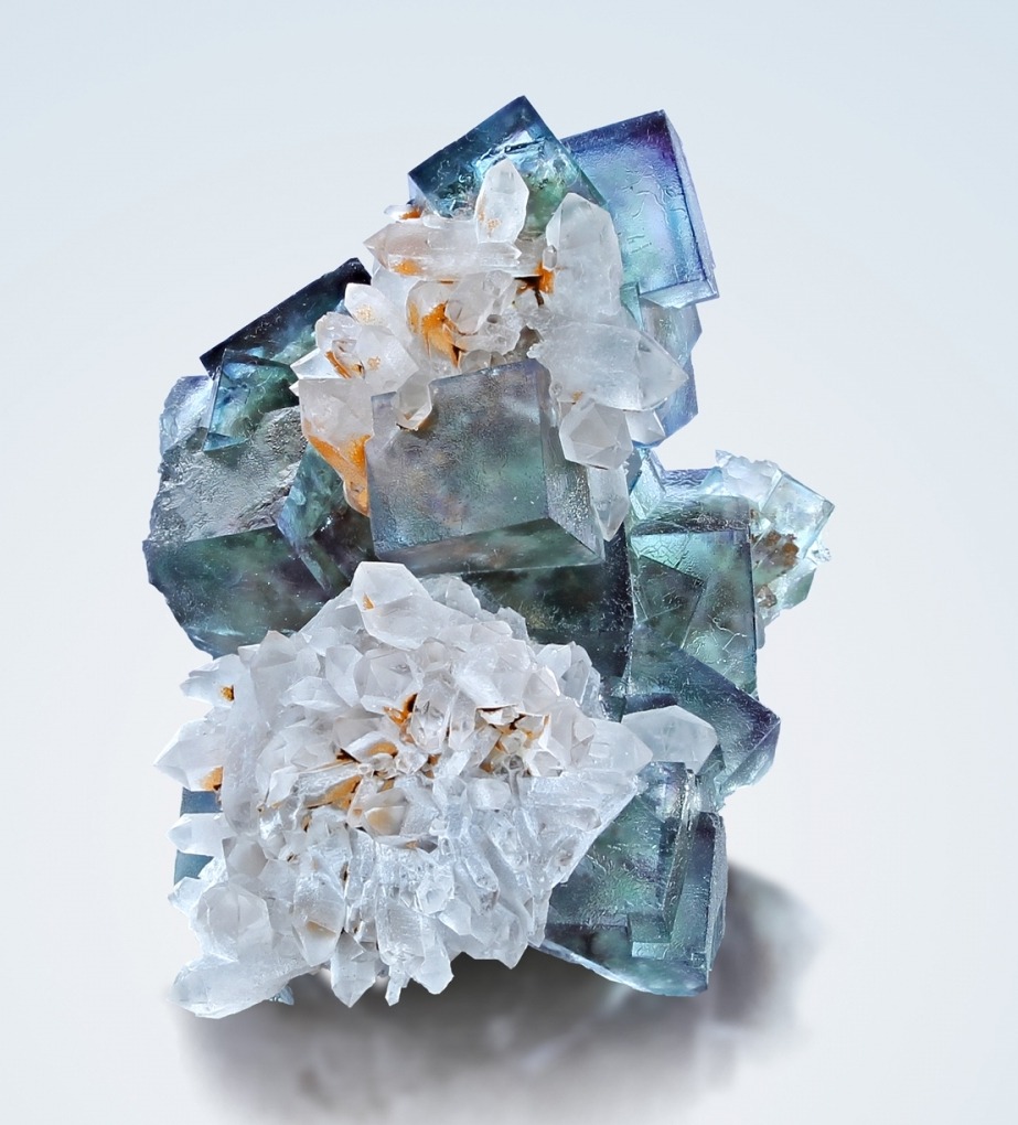 bijoux-et-mineraux:  Fluorite and Quartz -  Okoruso Mine, Otjiwarongo District, Namibia
